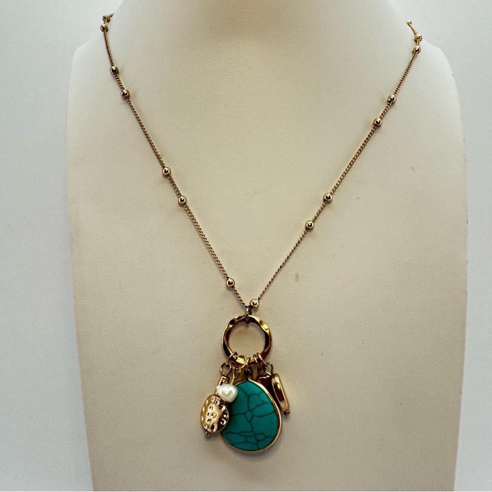 Gold Tone Howlite Charm Pendant Necklace 27.5–30” Long Layering